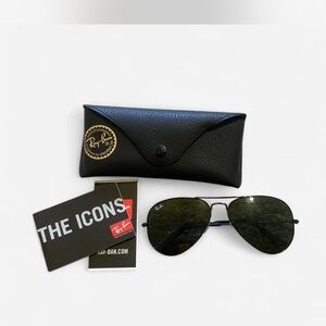 Ray-Ban Black Aviator Sunglasses with Case